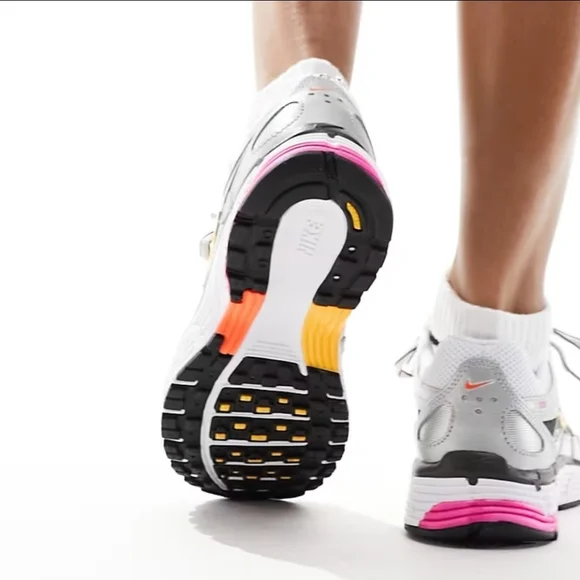 Nike P6000 Women's 8 Silver and Pink Running Shoes - Picture 5 of 9